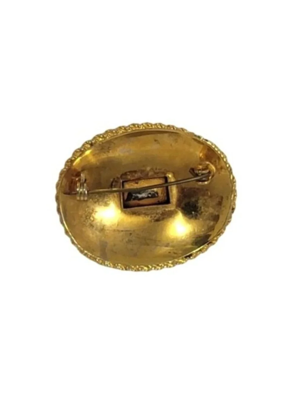 Vintage Gold-Tone Oval Brooch With Green Gemstone Centerpiece